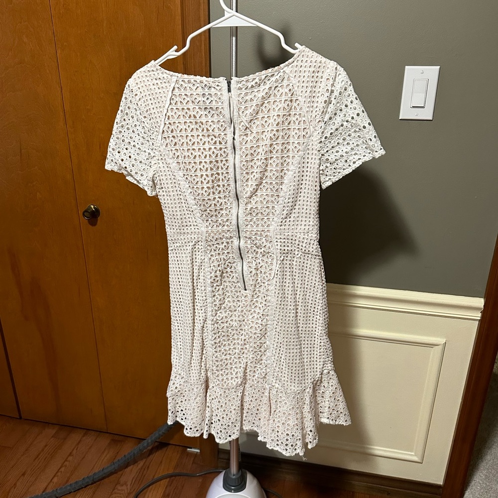 White eyelet dress - Picture 2 of 3